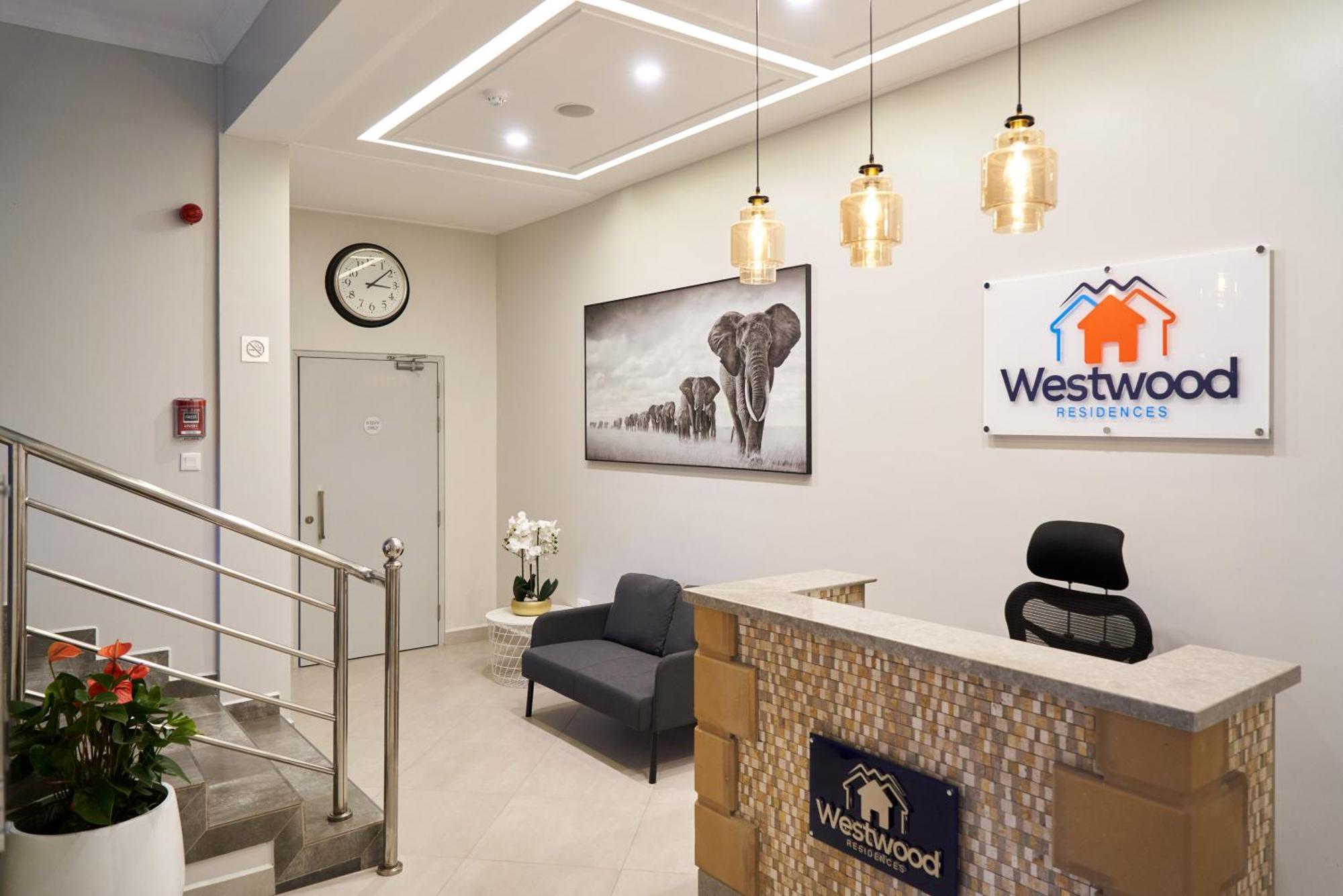 Westwood Residences Αρούσα Εξωτερικό φωτογραφία
