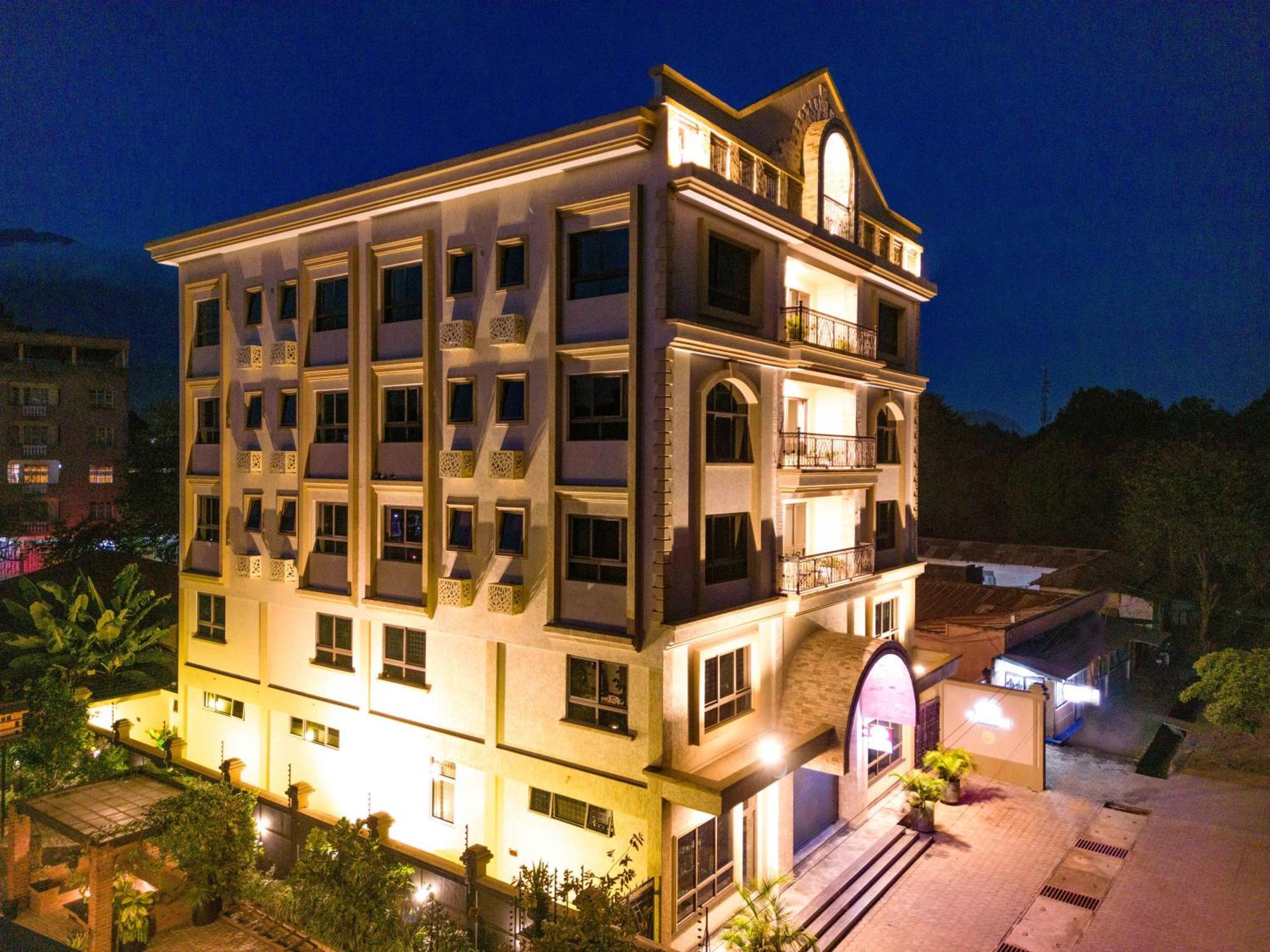Westwood Residences Αρούσα Εξωτερικό φωτογραφία
