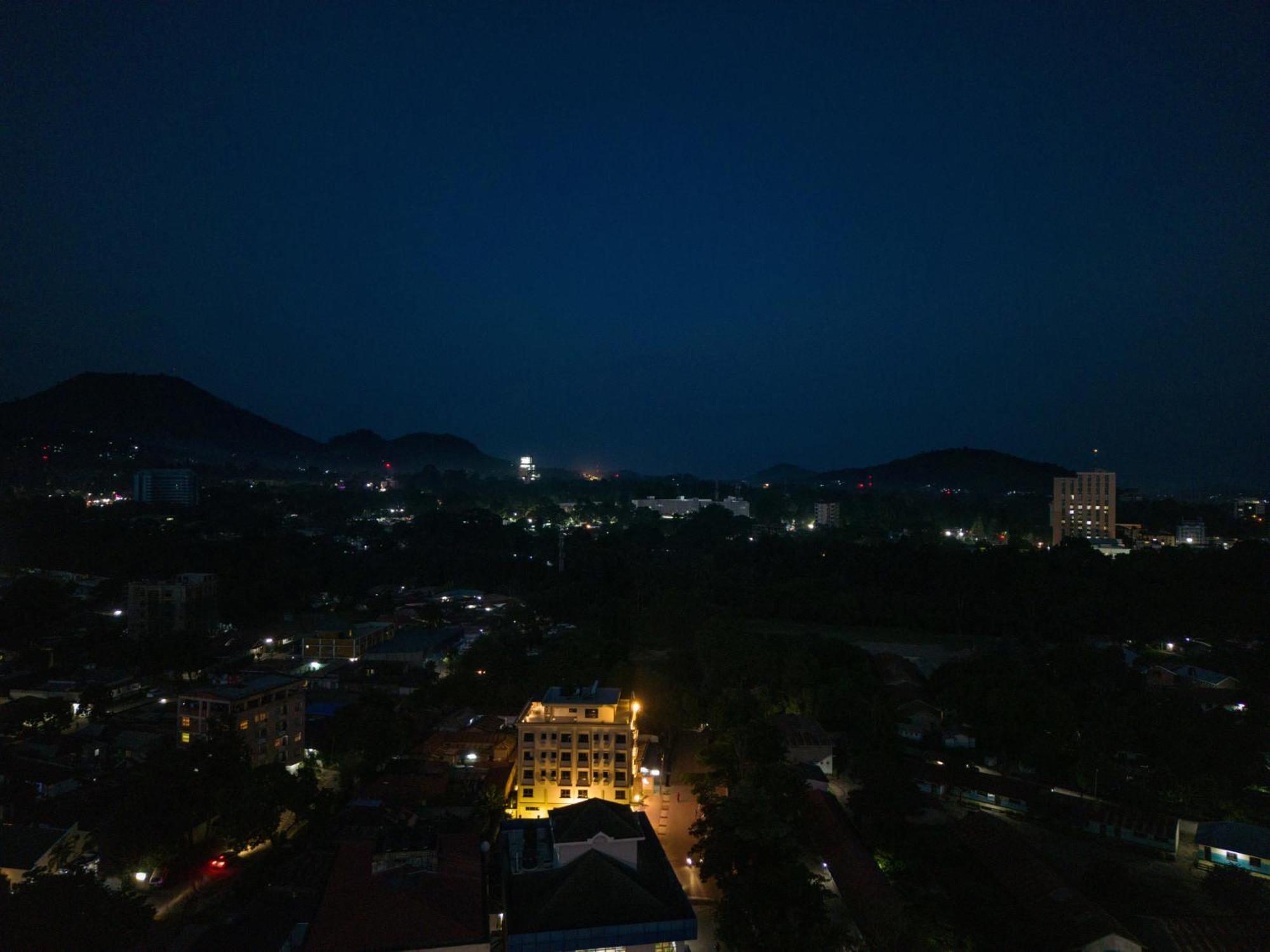 Westwood Residences Αρούσα Εξωτερικό φωτογραφία
