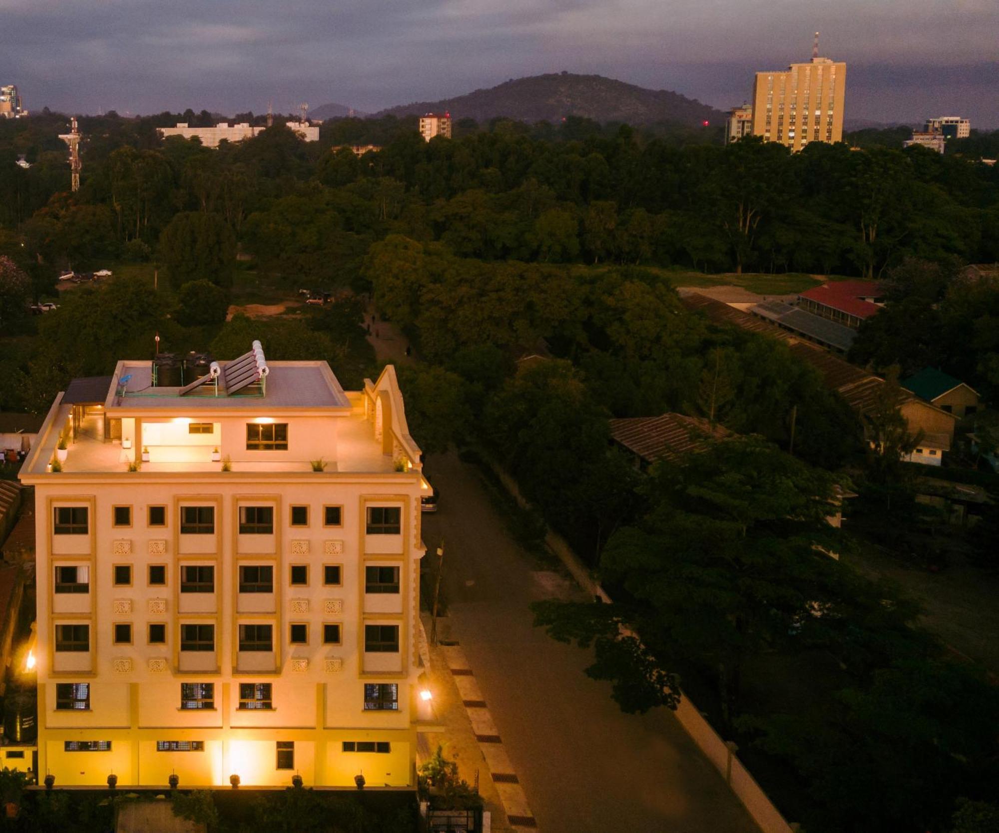 Westwood Residences Αρούσα Εξωτερικό φωτογραφία