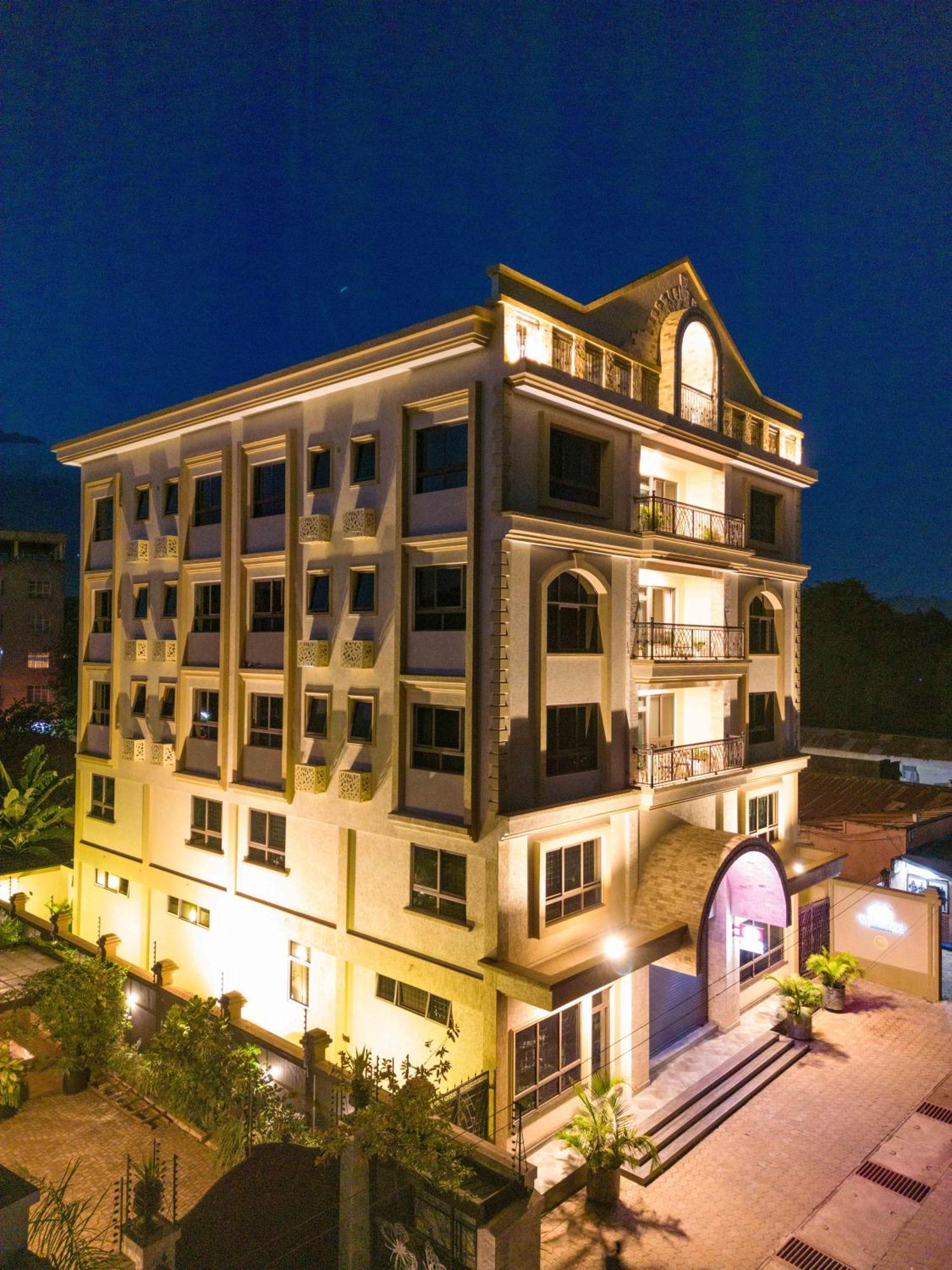 Westwood Residences Αρούσα Εξωτερικό φωτογραφία